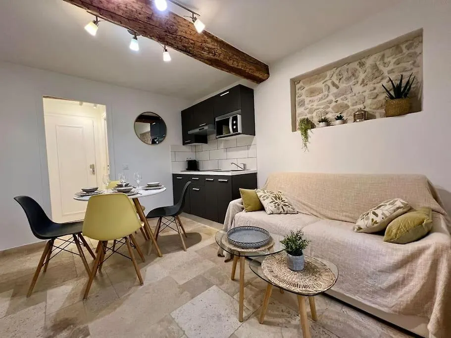 2P Remparts Vieil Antibes Apartment